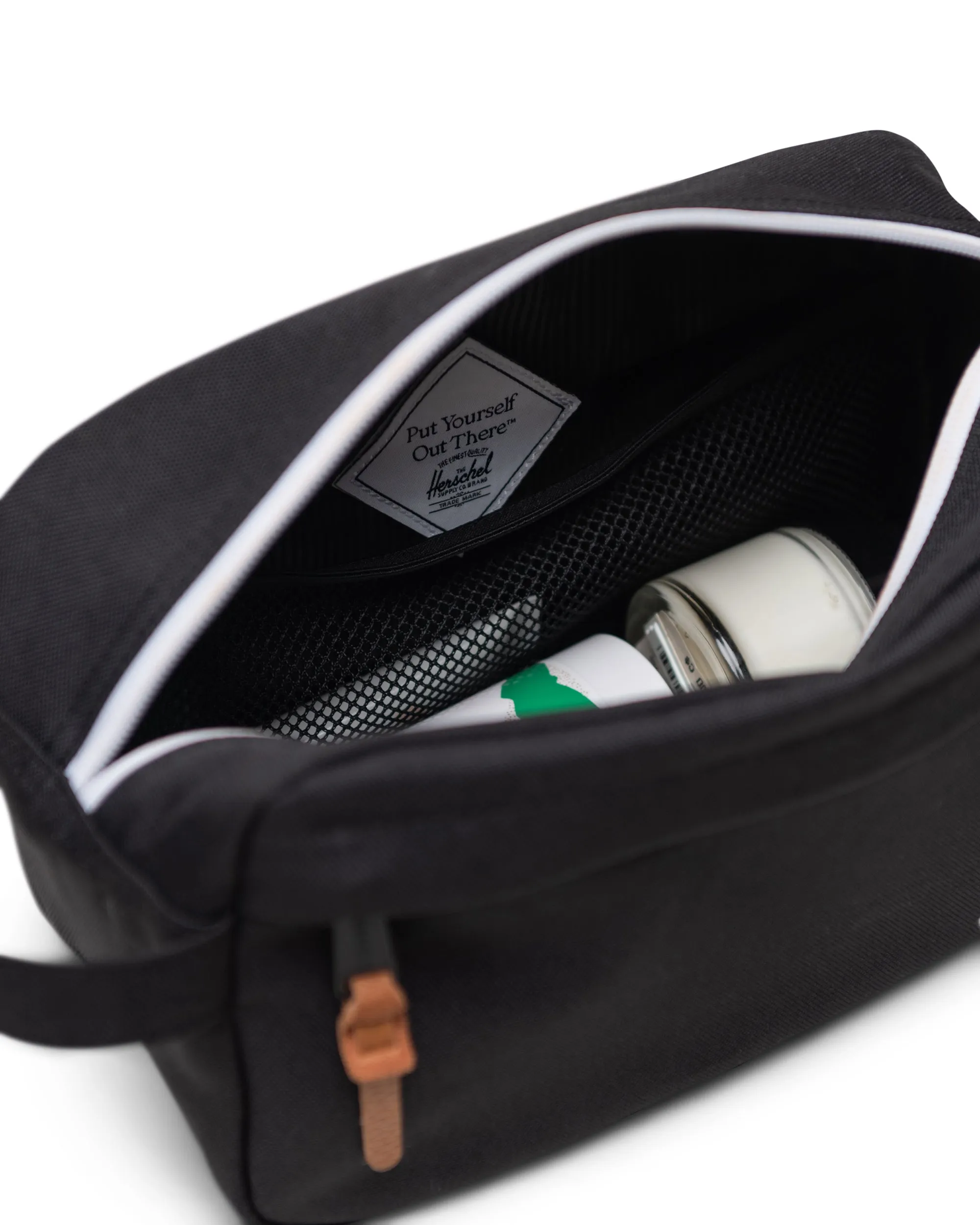 Herschel Chapter Small Travel Kit Black