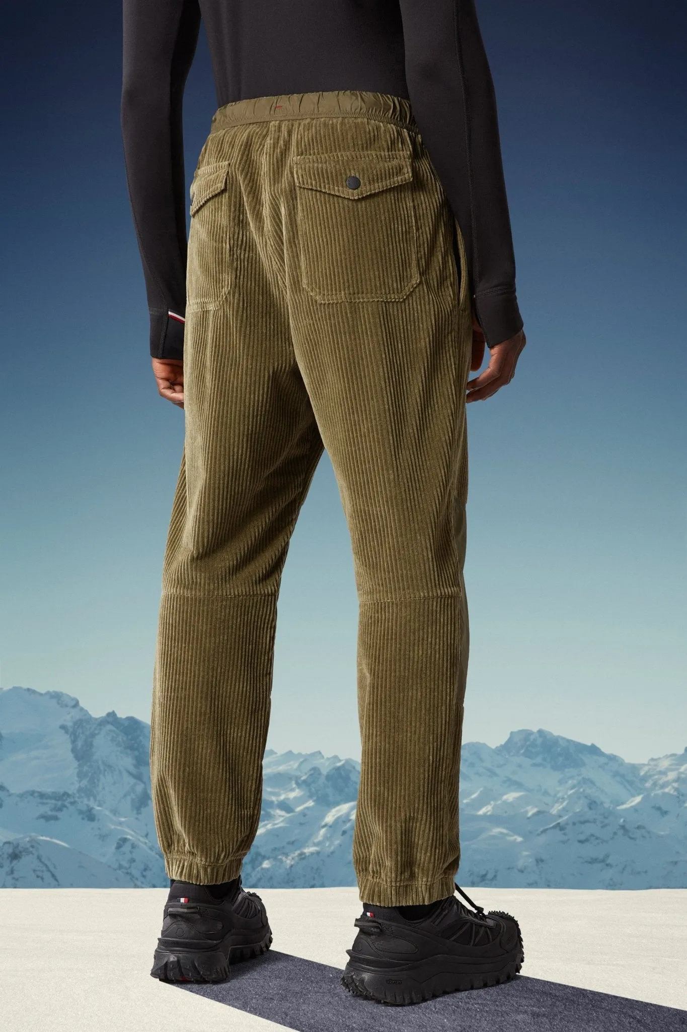 Moncler Grenoble - Pantalon Olive en velours ctelé